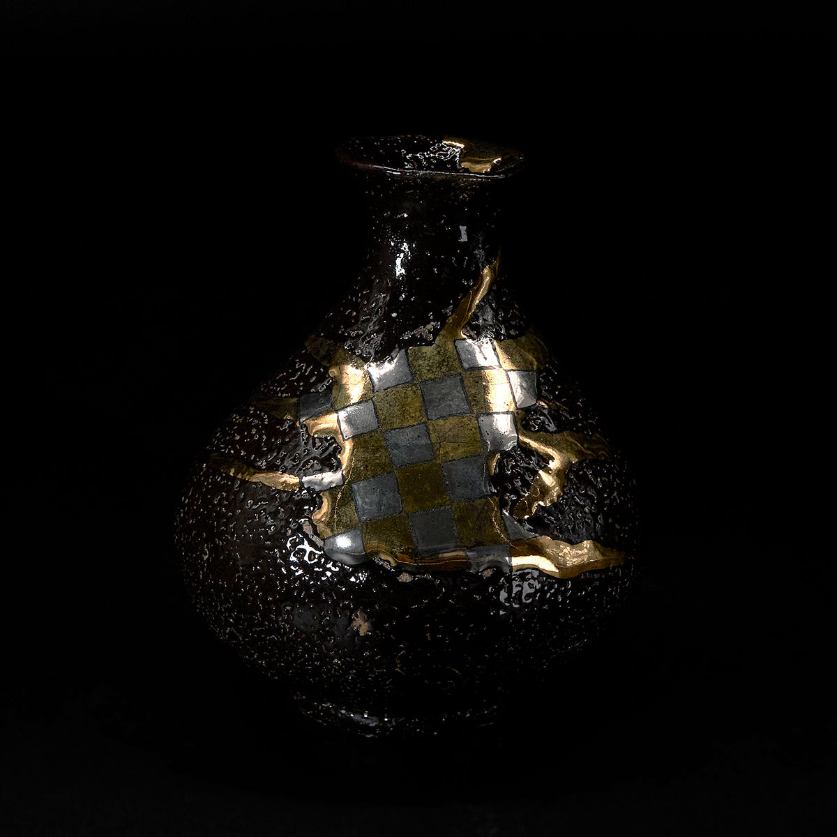 ☆追加掲載☆《恋する酒呑童子2026》富田啓之 黒釉金彩市松文徳利