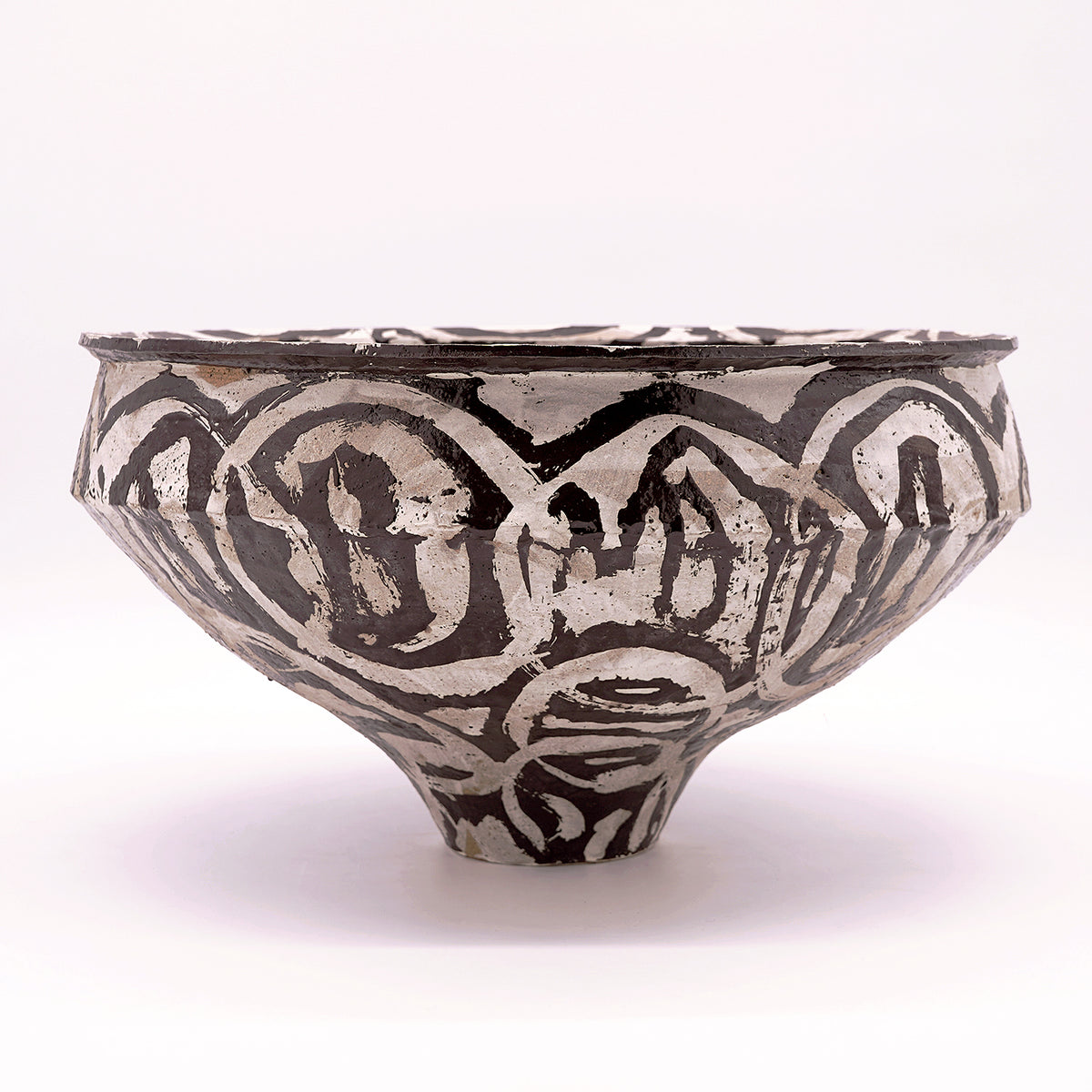 富田啓之 蝋抜絵手捻壺 TMTFV049P – 白白庵（PAKUPAKUAN）