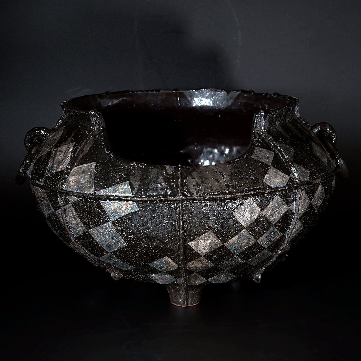 富田啓之 黒釉銀彩市松文土風炉 TMTTI030P – 白白庵（PAKUPAKUAN）