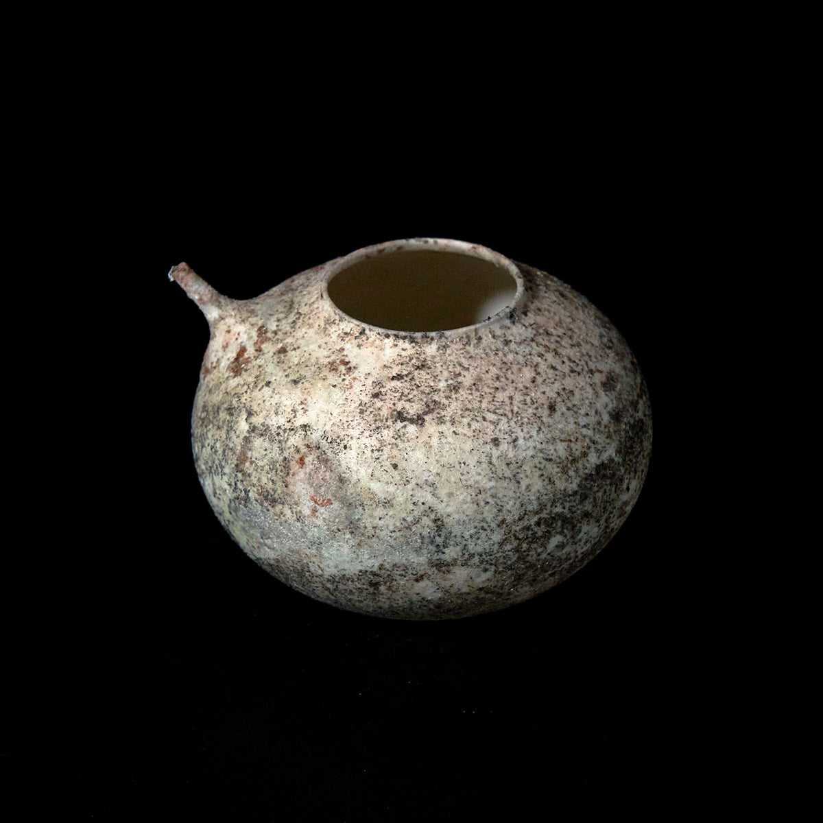 ☆追加掲載☆《鳳凰ノ卵 Ⅱ》松本治幸 白磁窯変注器 HRYESK018 – 白白