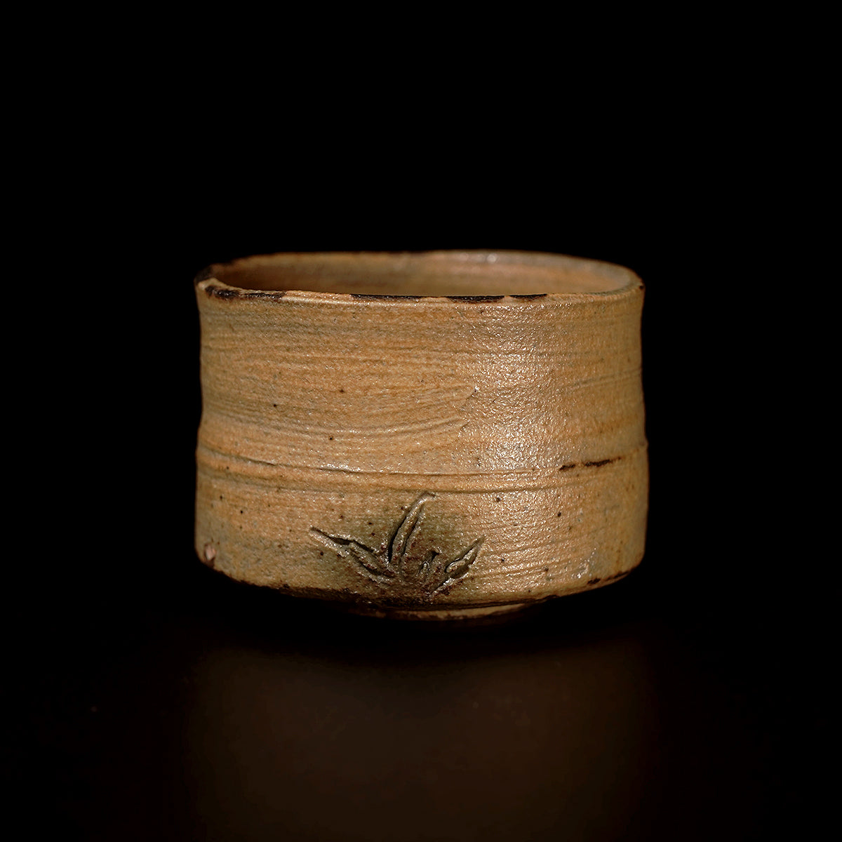 寺田鉄平 黄瀬戸ぐい呑 TRDGN154 – 白白庵（PAKUPAKUAN）