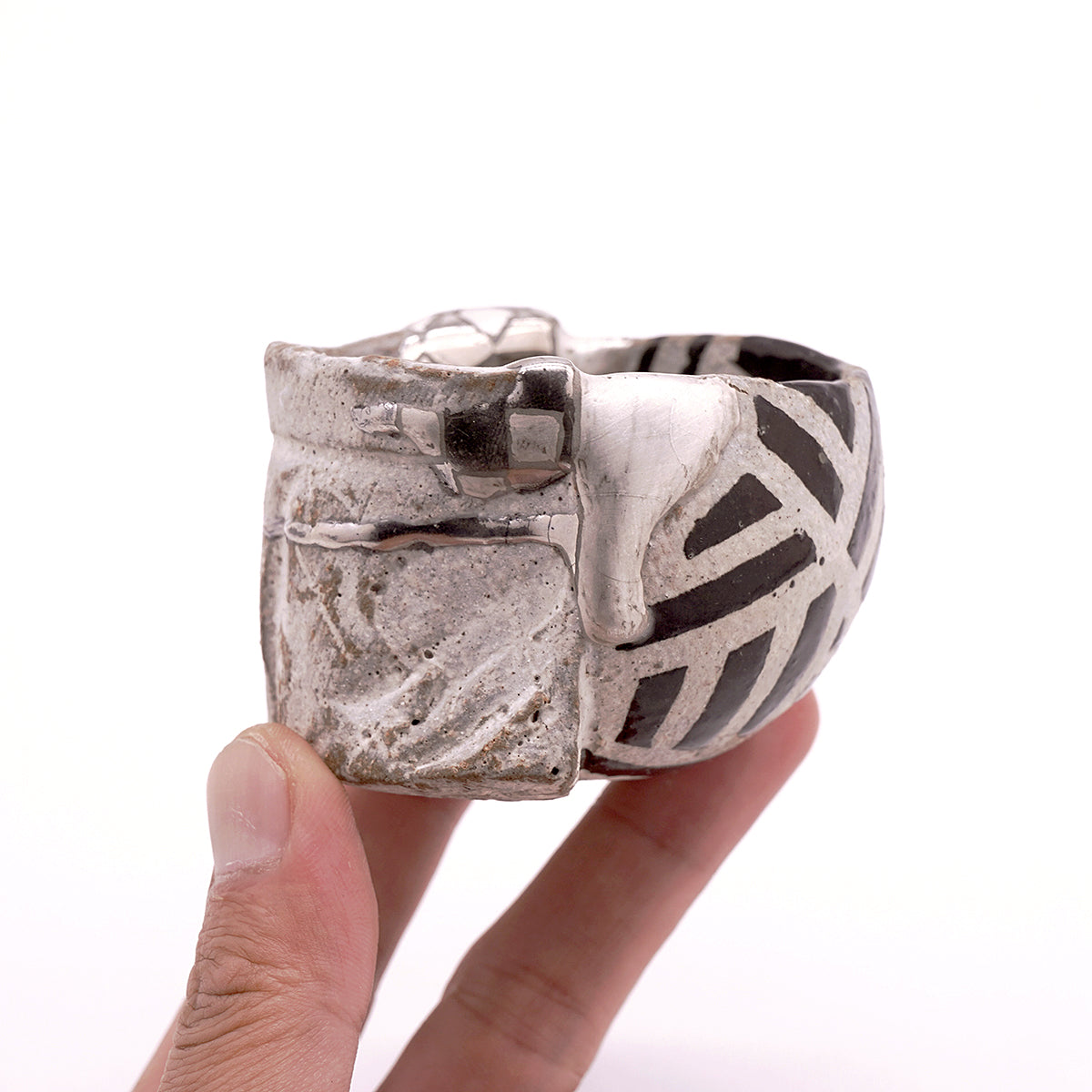 富田啓之 ダズル片身替ぐい呑 TMTGN165P – 白白庵（PAKUPAKUAN）