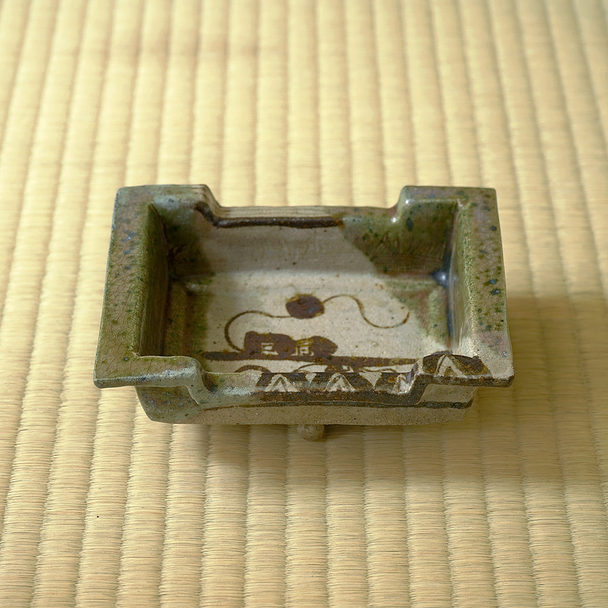 寺田鉄平 織部田楽皿形向付 TRDPL090 – 白白庵（PAKUPAKUAN）