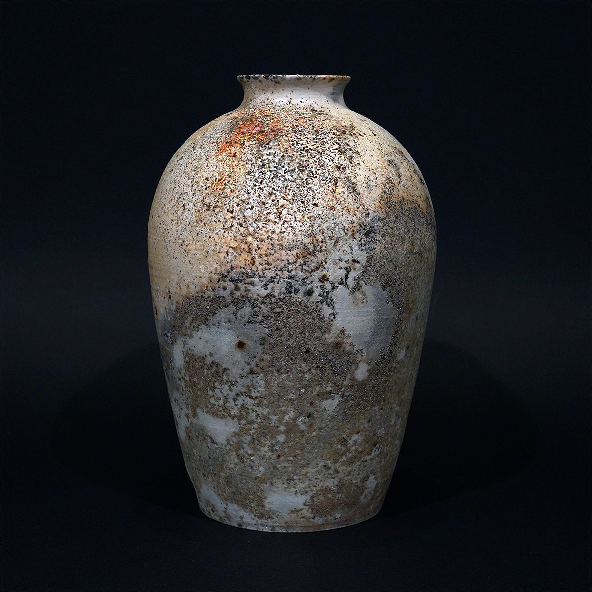 松本治幸 白磁窯変瓶 HRYFV001 – 白白庵（PAKUPAKUAN）