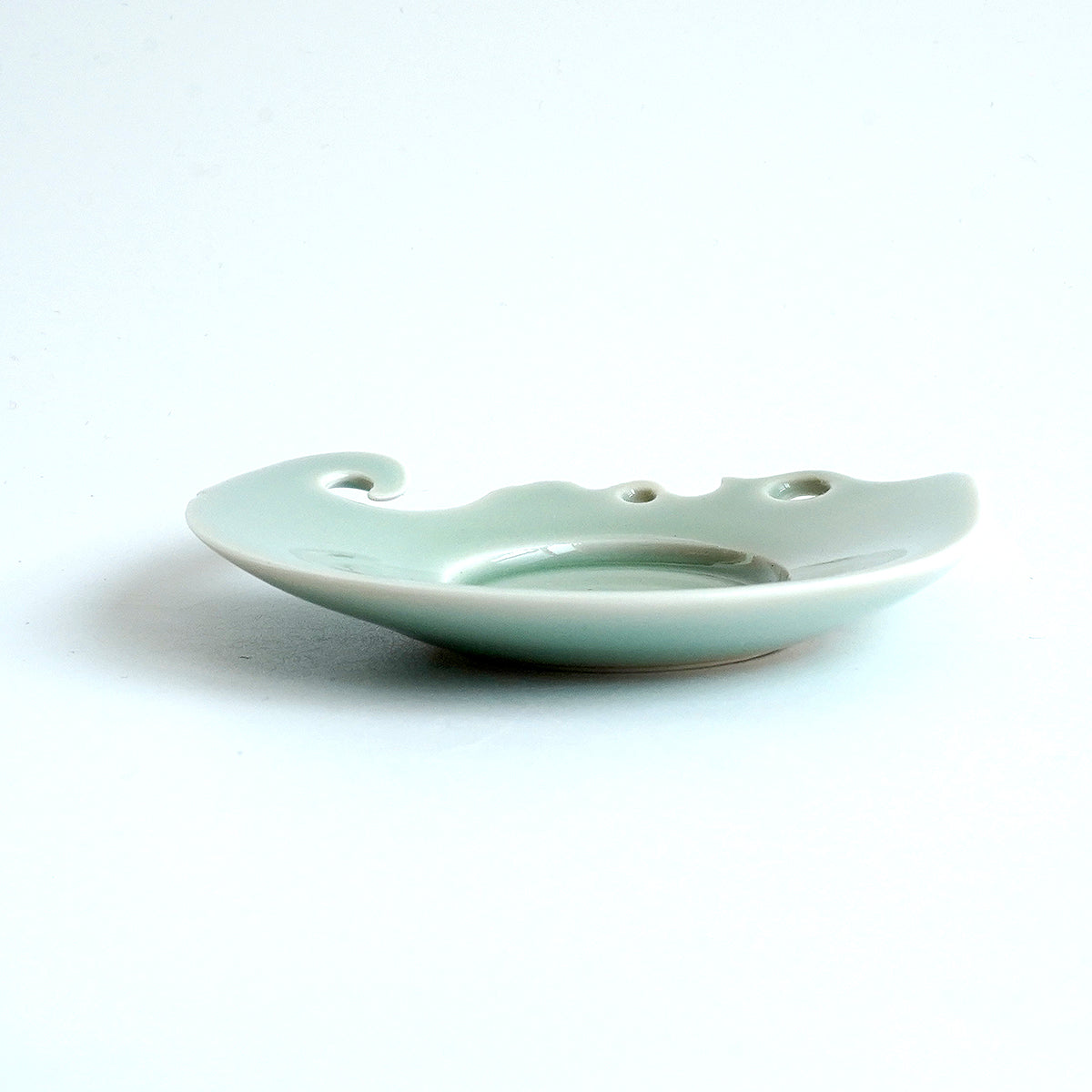 谷口晋也 水渦紋茶托（青磁） TGSGT013 – 白白庵（PAKUPAKUAN）