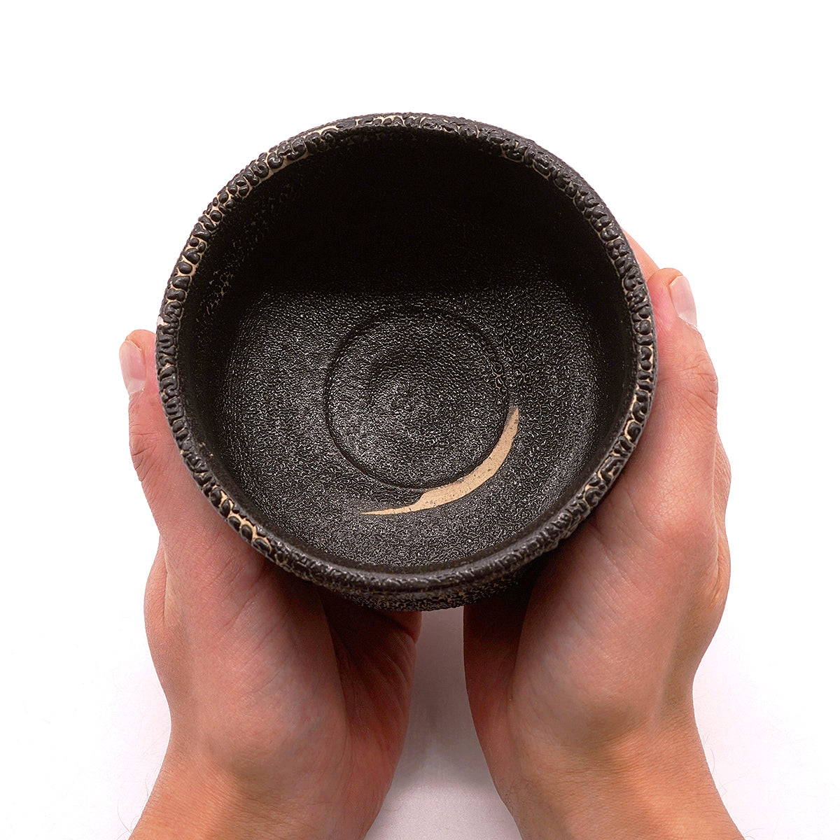 穂高隆児 黒梅花皮茶盌 HDKTB064 – 白白庵（PAKUPAKUAN）