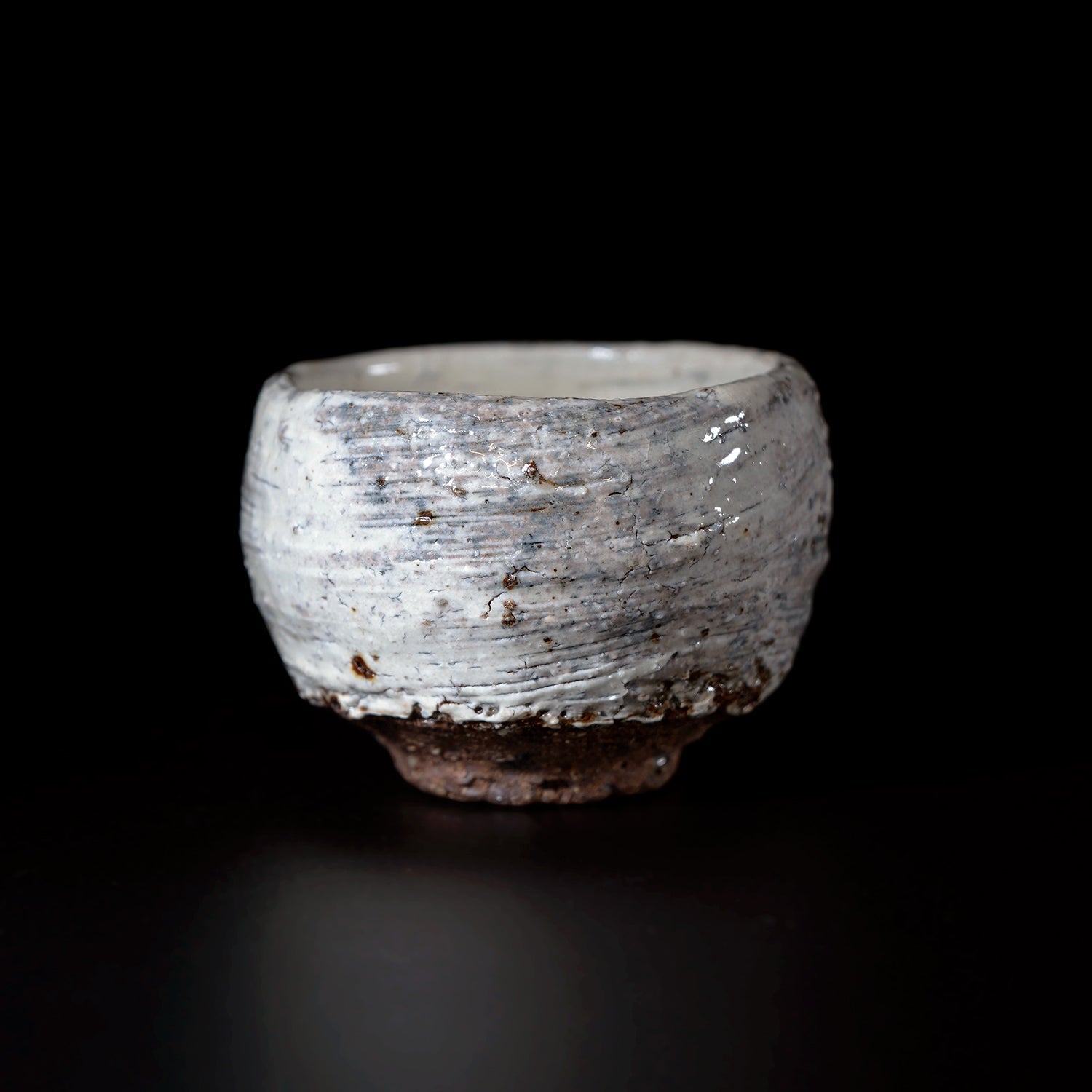 酒器、酒盃 一覧　Sake pitchers & Sake cups　｜　陶芸・伊藤 千穂 展『Life with the Bloom』　Solo exhibition by ceramic artist ITO Chiho “Life with the Bloom”