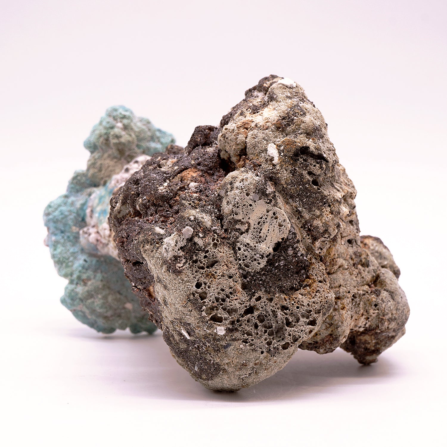 木ノ戸久仁子　タワーの石　KNKOB019