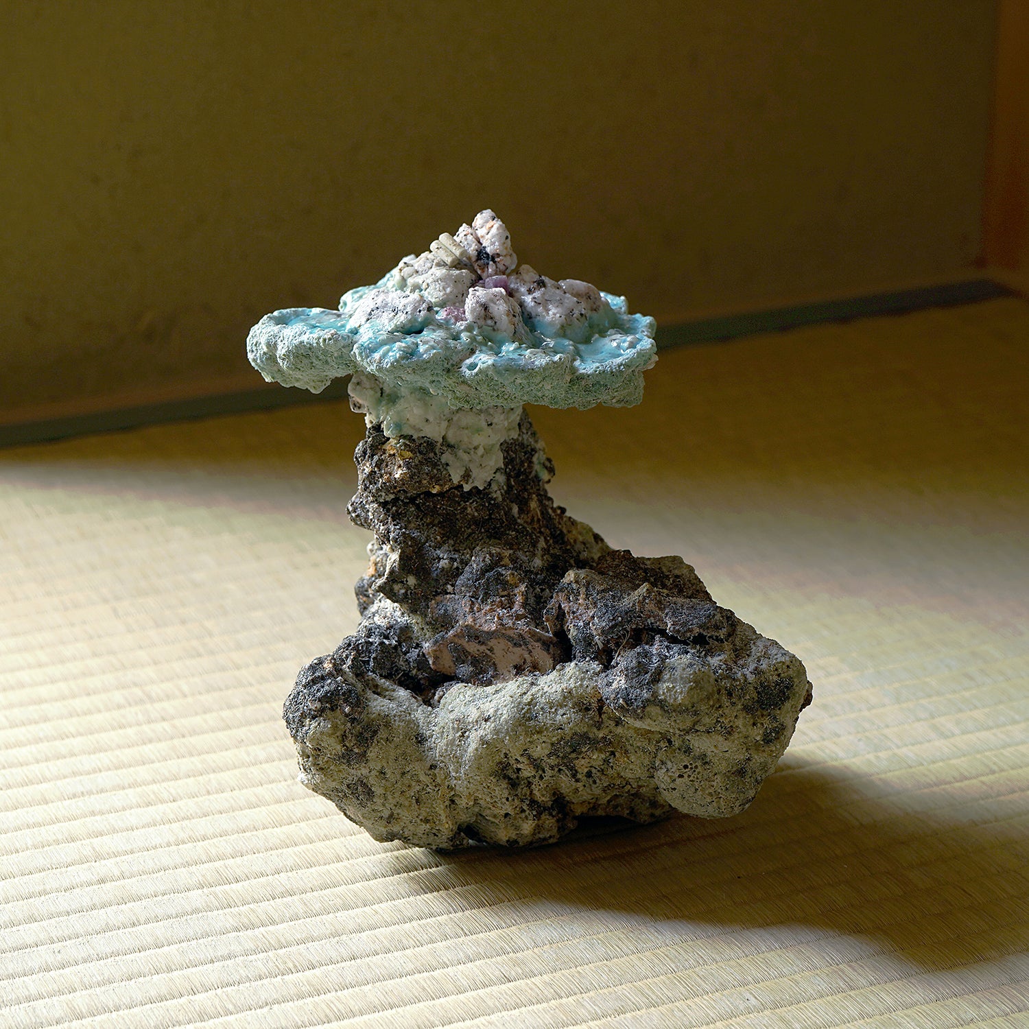 木ノ戸久仁子　タワーの石　KNKOB019