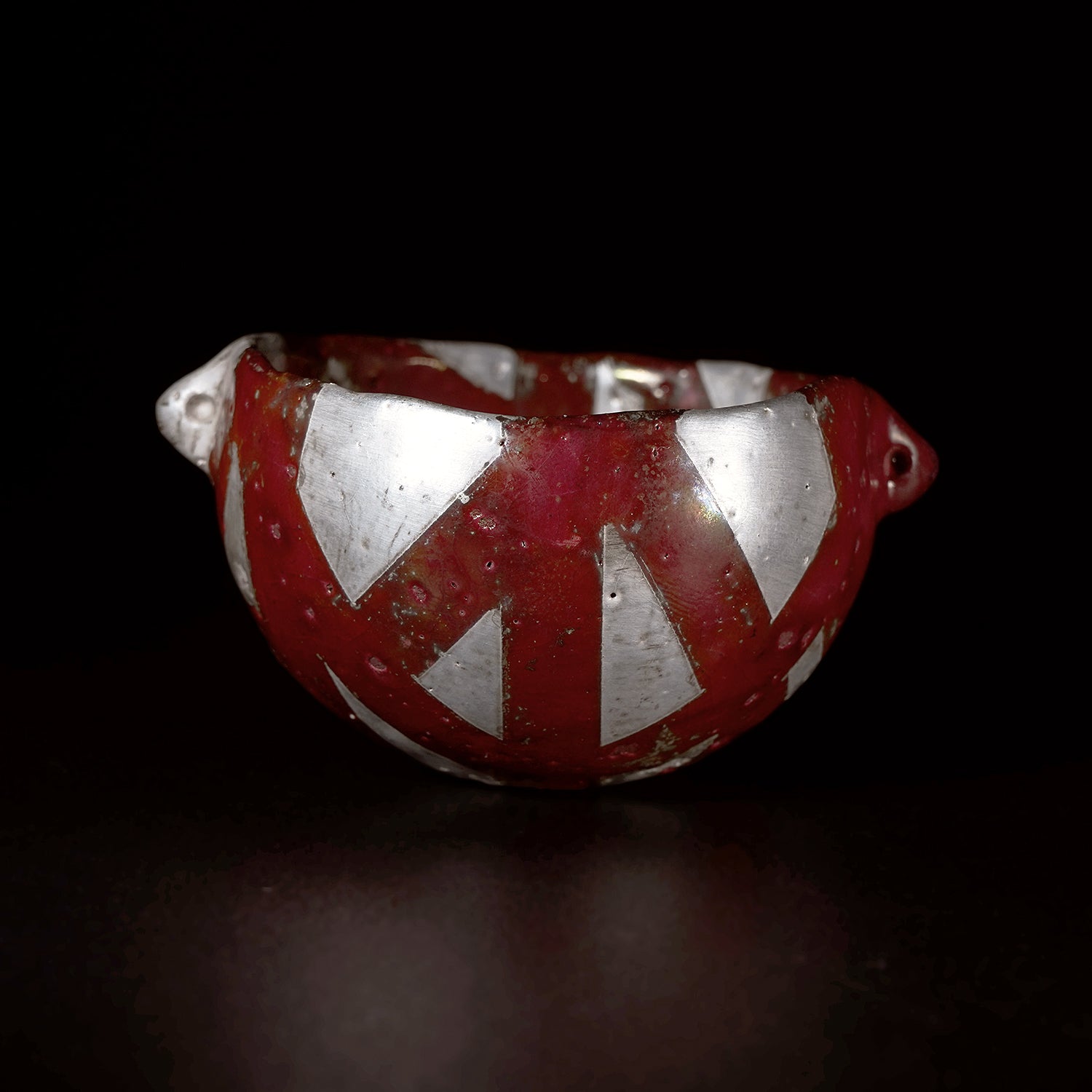 富田啓之 銀彩変則襷文耳付ぐい呑 TMTGN169P – 白白庵（PAKUPAKUAN）