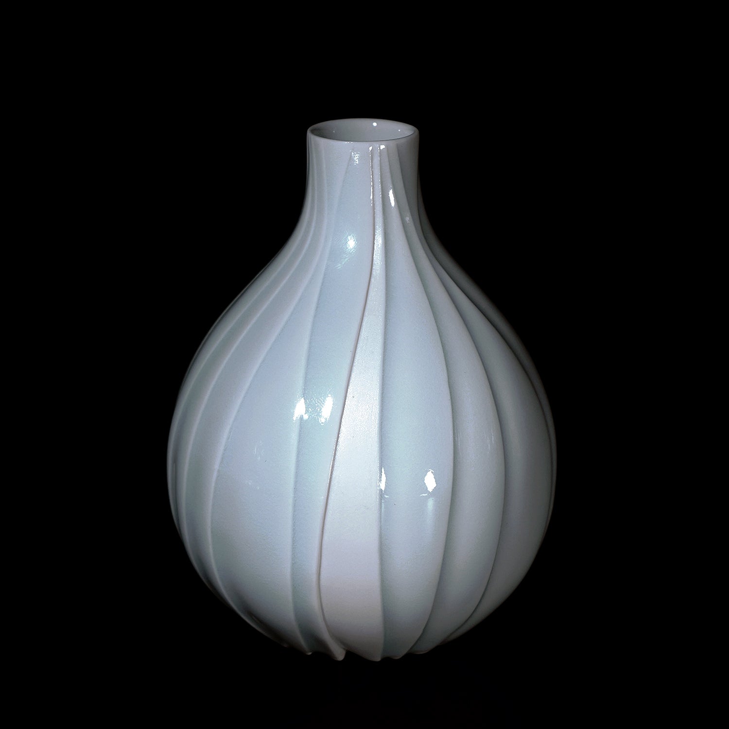 樽田裕史 ゆらぎ彫 一輪挿し TRTFV021 – 白白庵（PAKUPAKUAN）