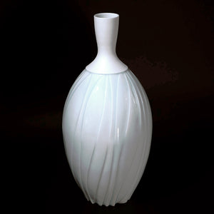 樽田裕史 つぼみ 花器 TRTFV026 – 白白庵（PAKUPAKUAN）