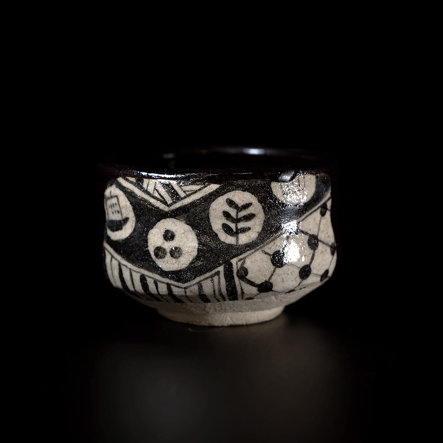 【期間限定】《Life with the Bloom》伊藤千穂　黒織部ぐい呑　ITCBGN004