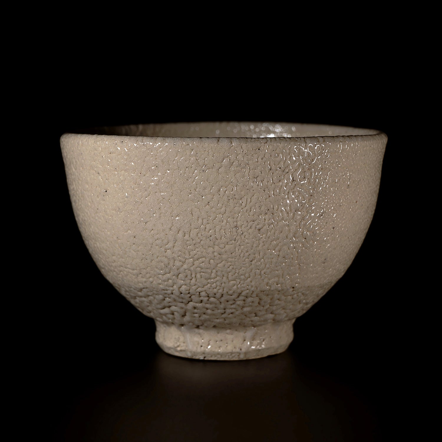 【期間限定】《Life with the Bloom》伊藤千穂　白梅花皮茶碗　ITCBTB006