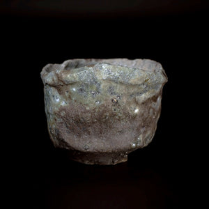 伊賀　谷本洋　ぐい呑 谷本洋 伊賀ぐい呑 TMYGN016P – 白白庵（PAKUPAKUAN）