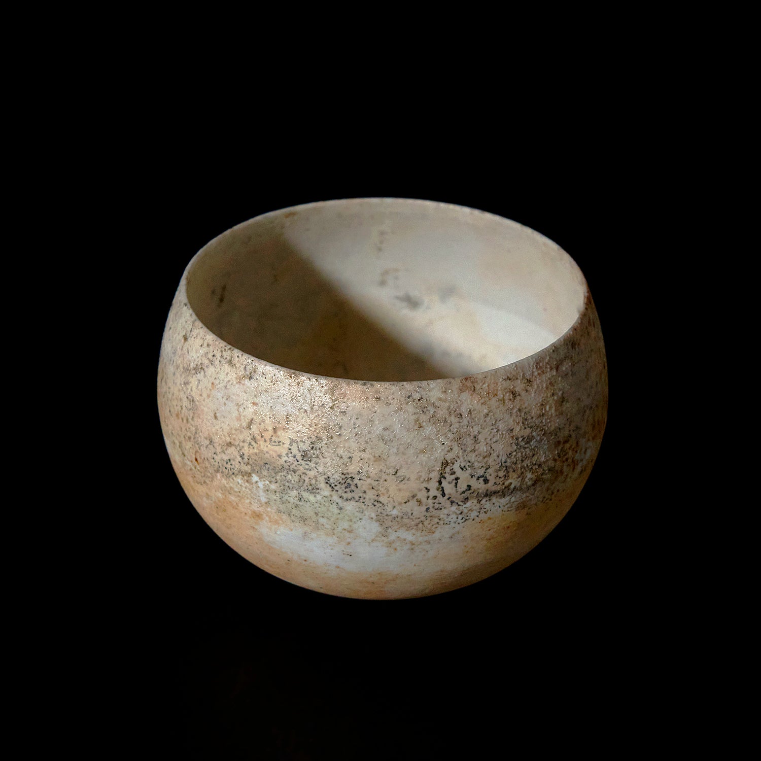 松本治幸 白磁窯変碗 HRYTB031P – 白白庵（PAKUPAKUAN）