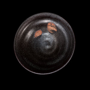 津田友子 平盃 黒（g-397） TSDGN139 – 白白庵（PAKUPAKUAN）