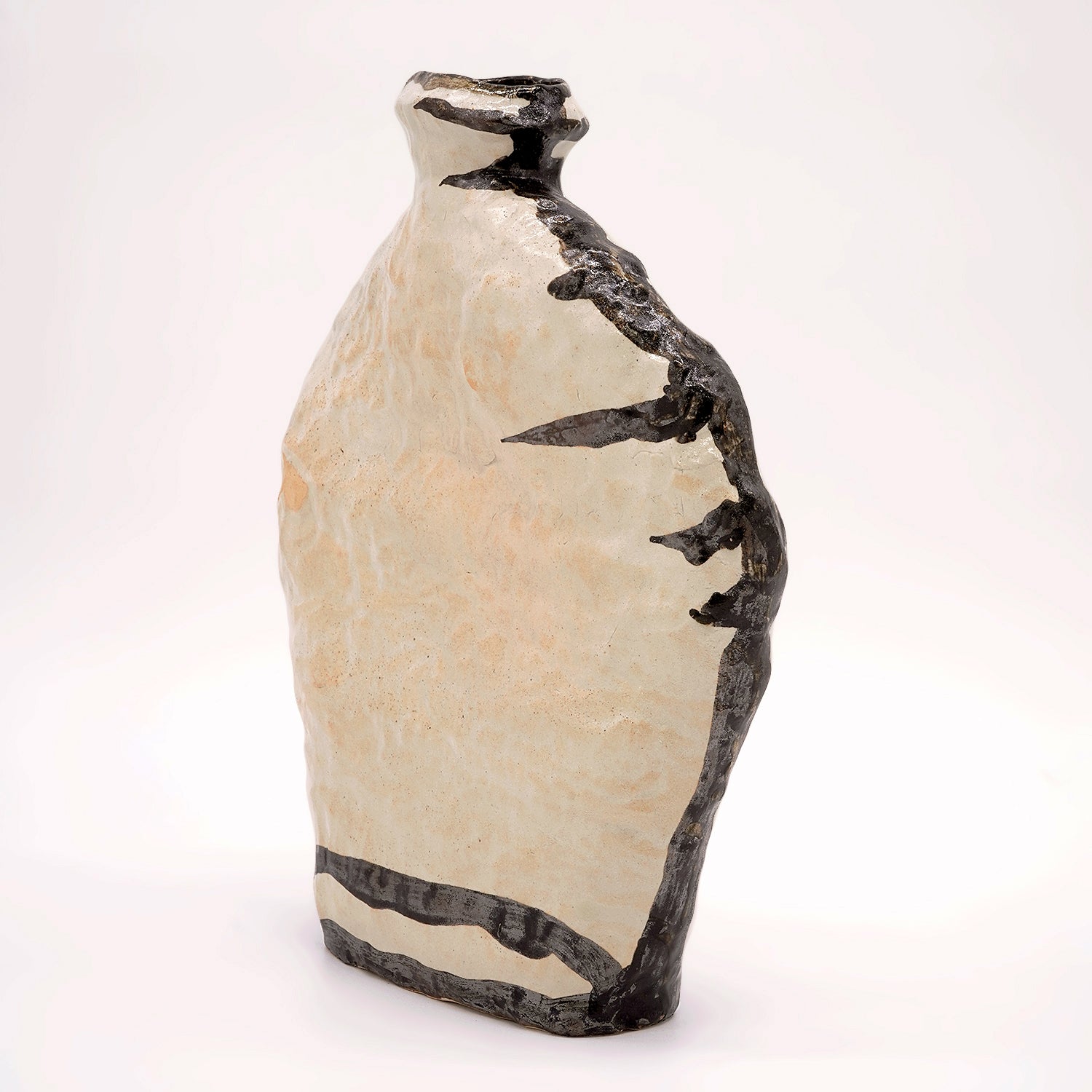 かのうたかお　錆絵線壺　KNTTU033