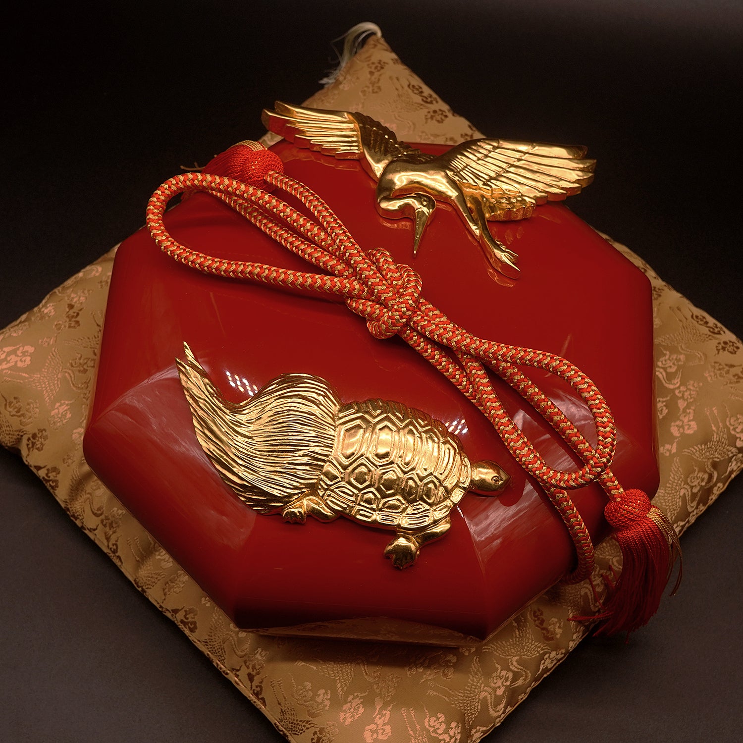 期間限定】《干支物☆縁起物展 2025》佐藤惠一郎 漆器鶴亀玉手箱