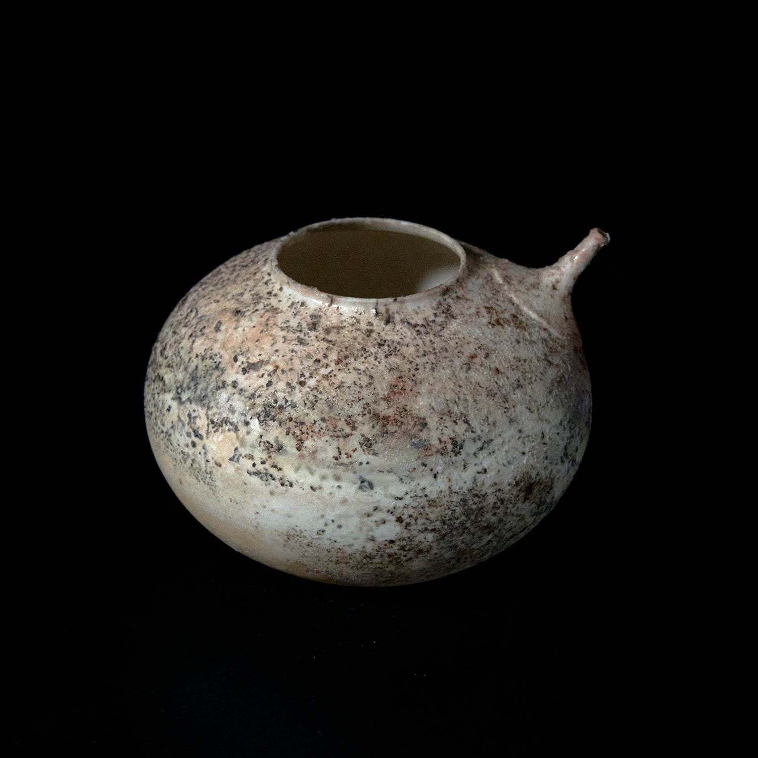 緒締玉　管玉形　染付家紋尽くし　陶磁器　骨董　R1432 ☆追加掲載☆《鳳凰ノ卵 Ⅱ》松本治幸 白磁窯変注器 HRYESK018 – 白白