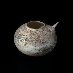 ☆追加掲載☆《鳳凰ノ卵 Ⅱ》松本治幸 白磁窯変注器 HRYESK018 – 白白