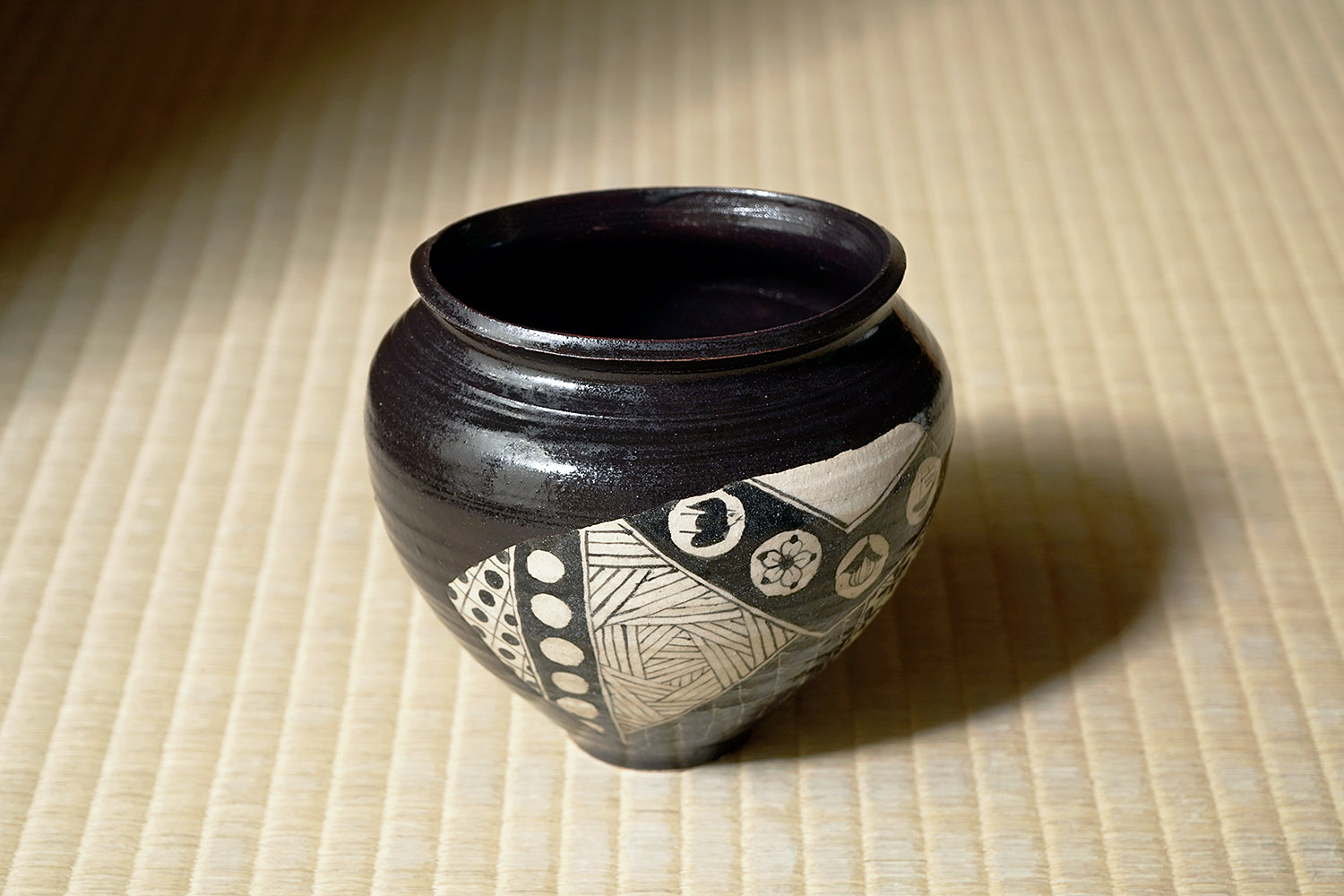 【期間限定】《Life with the Bloom》伊藤千穂　黒織部花器　ITCBFV005