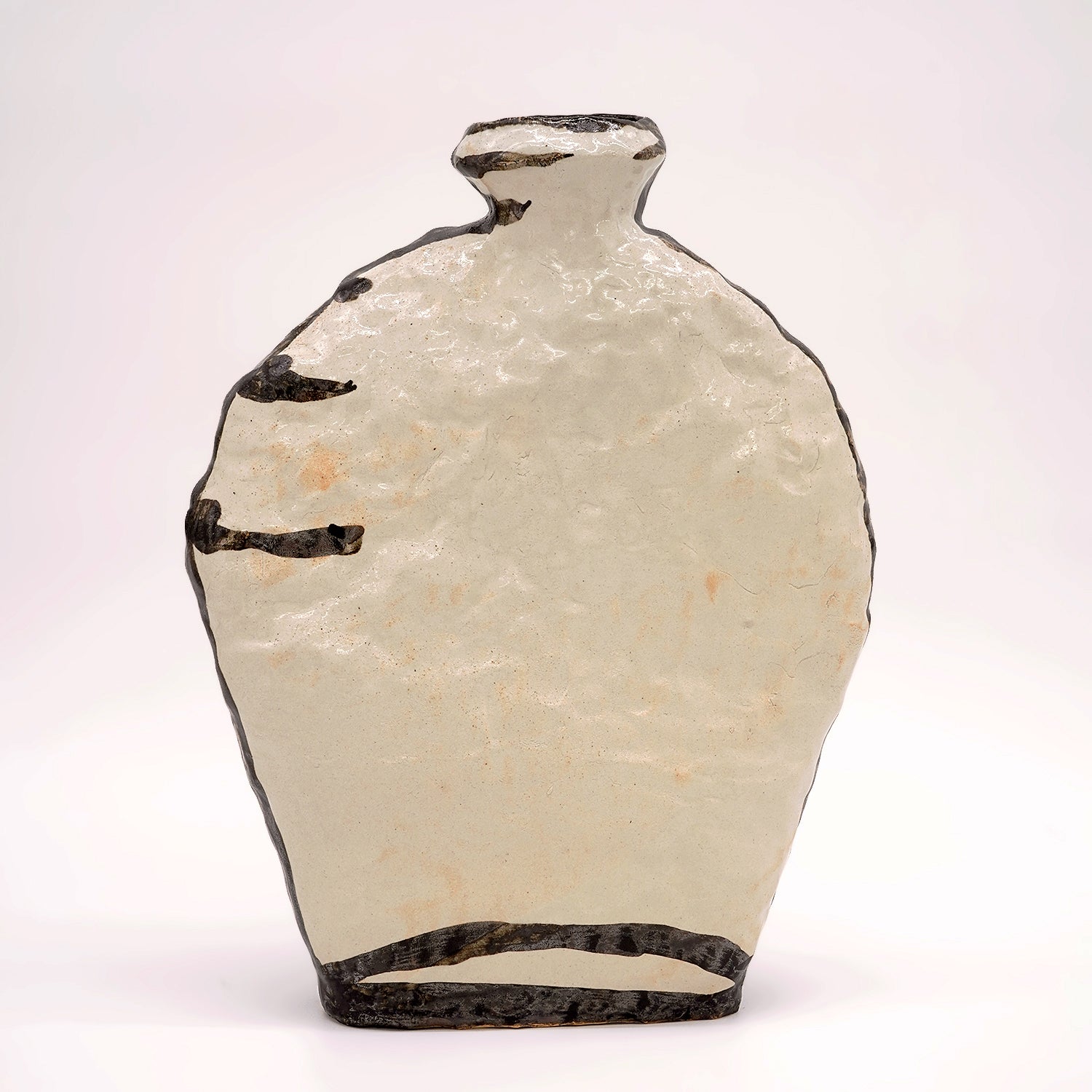 かのうたかお　錆絵線壺　KNTTU033