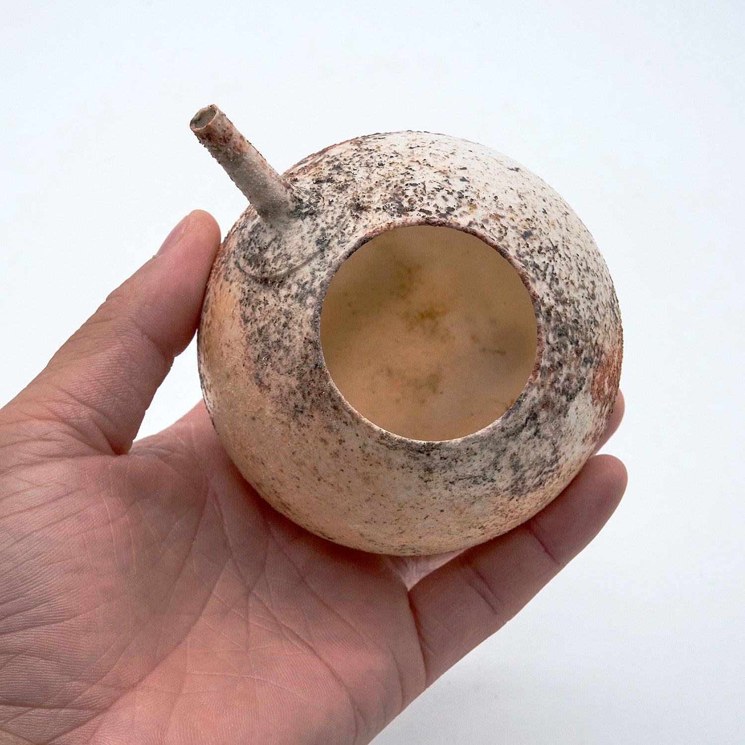 ☆追加掲載☆《鳳凰ノ卵 Ⅱ》松本治幸 白磁窯変注器 HRYESK016 – 白白