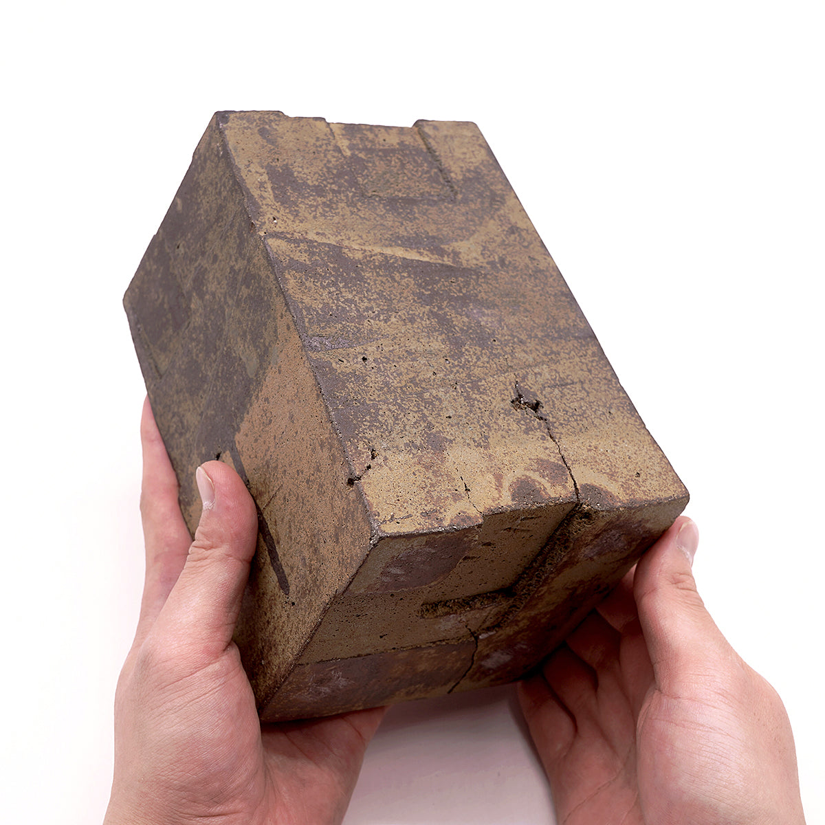 伊豆野一政　削ぎ花入　IZNFV016P