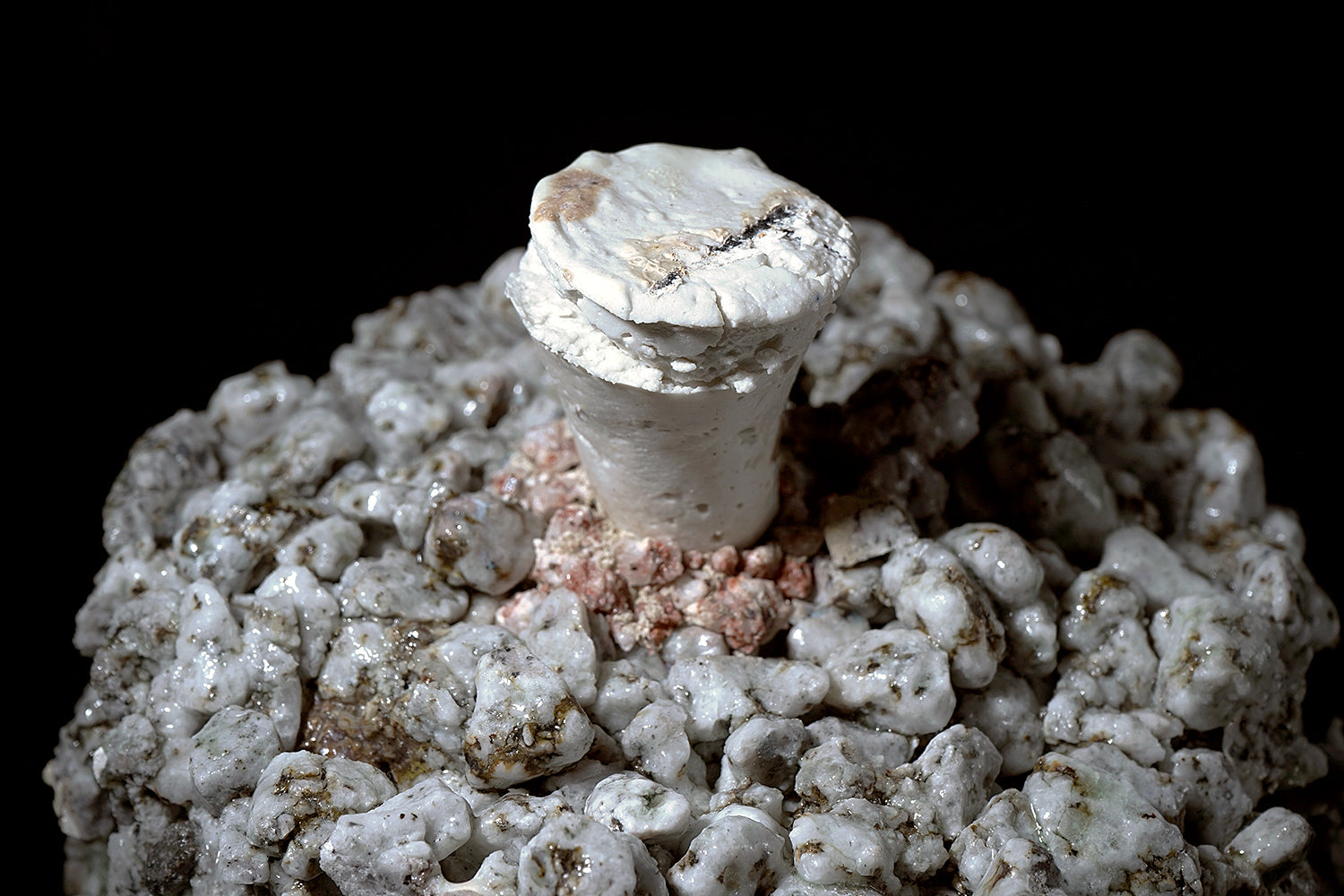 木ノ戸久仁子　壺になりたくて集まった石　KNKOB035