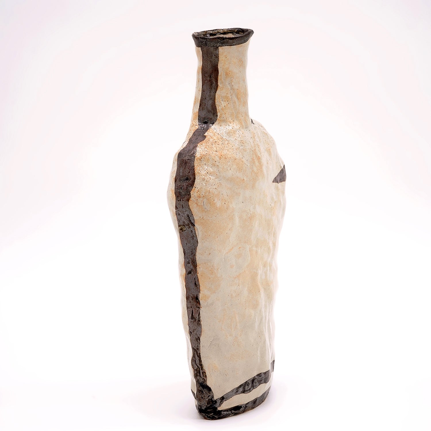 かのうたかお　錆絵線壺　KNTTU034