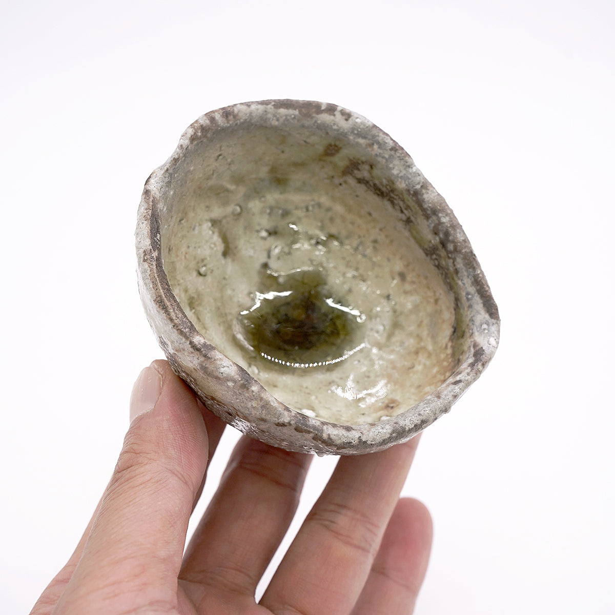 谷本洋 伊賀ぐい呑 TMYGN016P – 白白庵（PAKUPAKUAN）