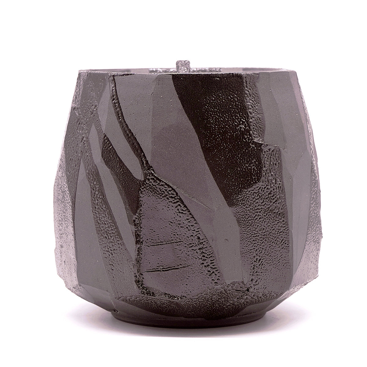 穂高隆児　黒梅花皮水指　HDKTI022