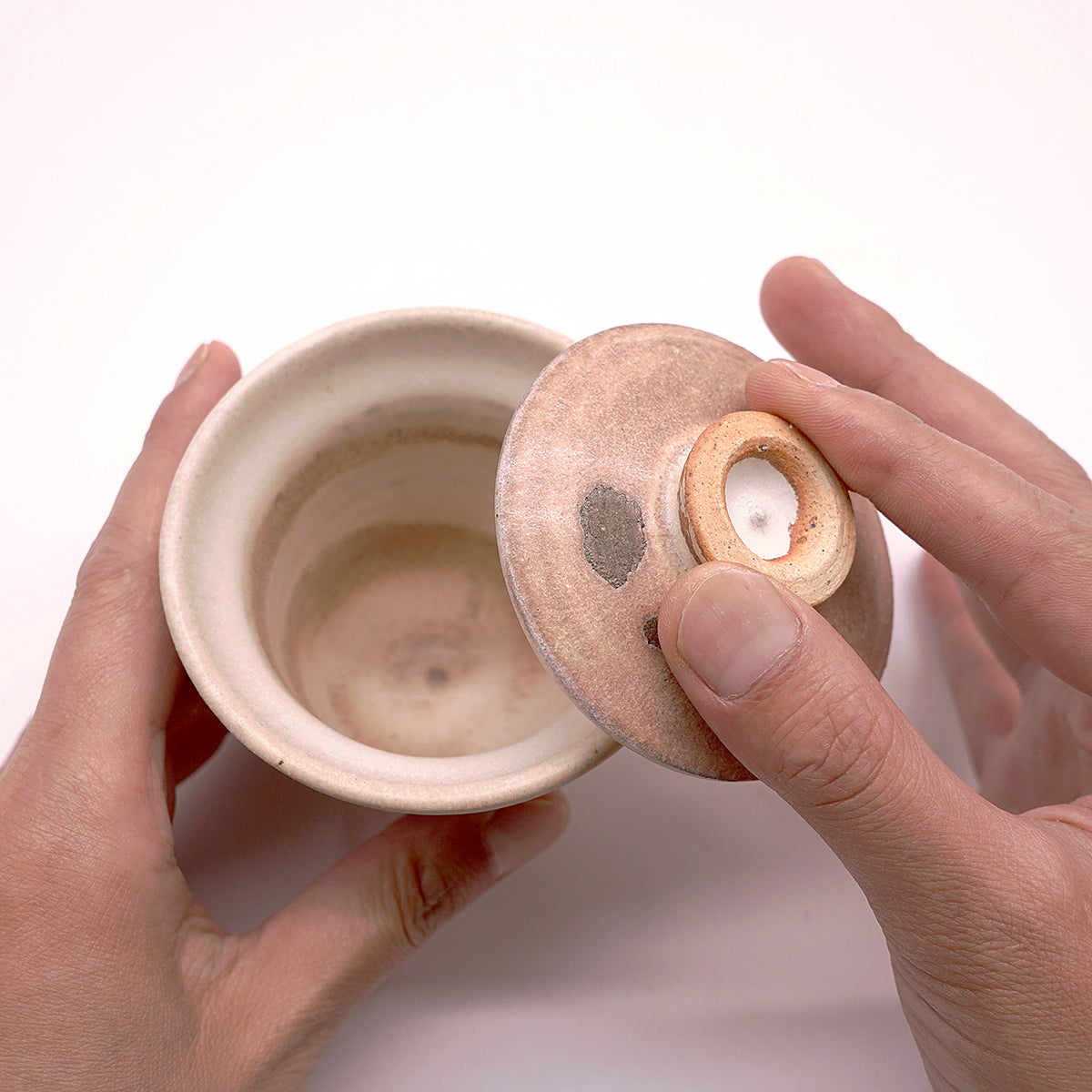 津田友子　蓋物 B 雲彩 g-271　TSDTI094