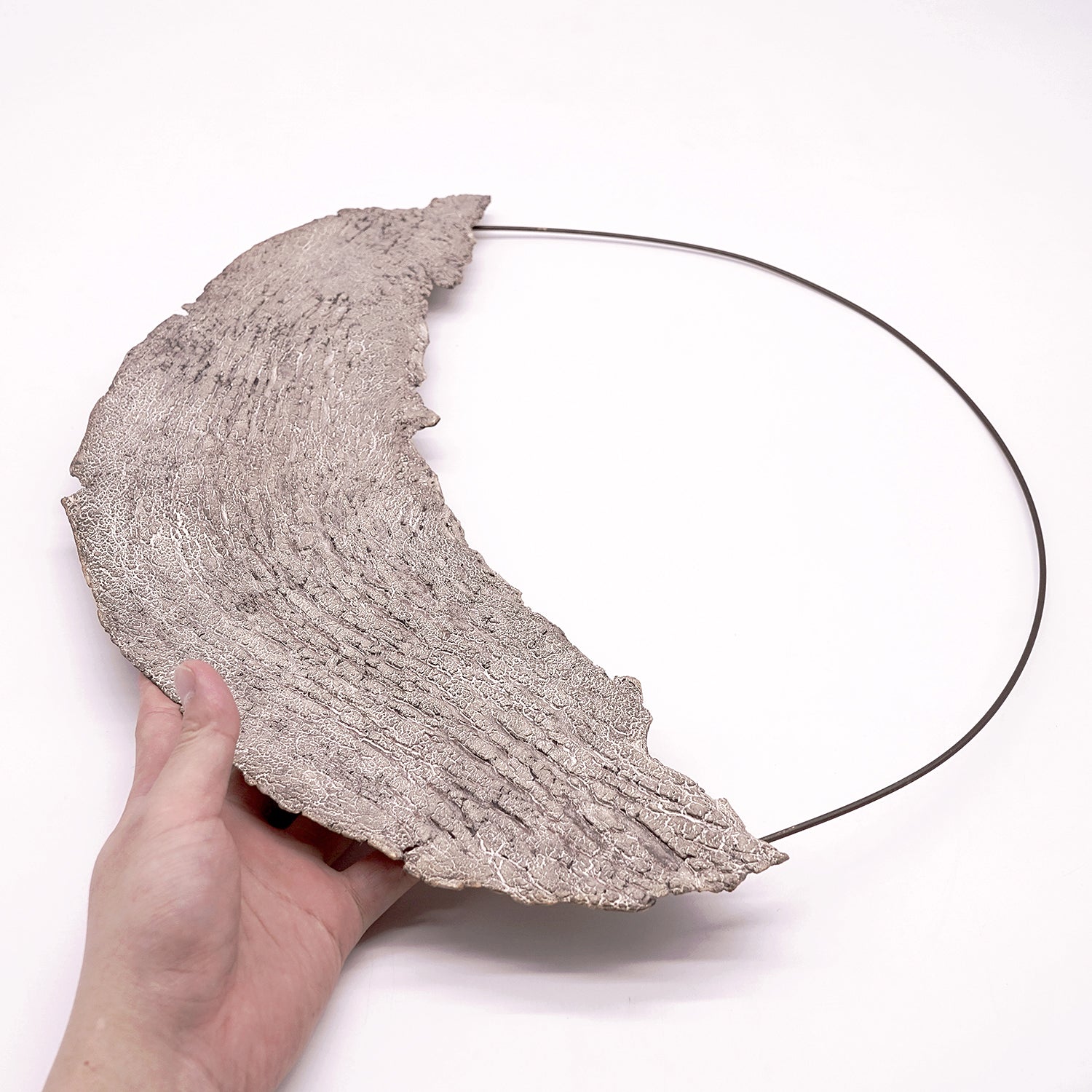 野田里美　侘び銀樹 掛花入れ（月）　NODFV011P