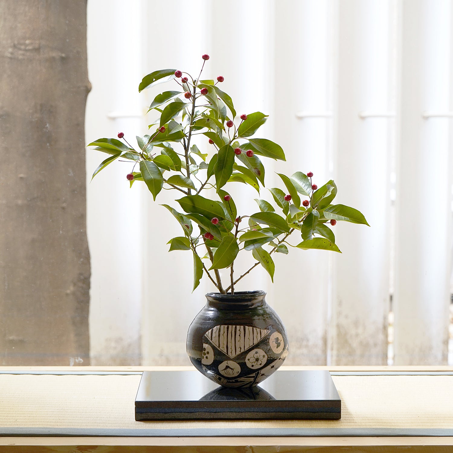 【期間限定】《Life with the Bloom》伊藤千穂　黒織部花器　ITCBFV006