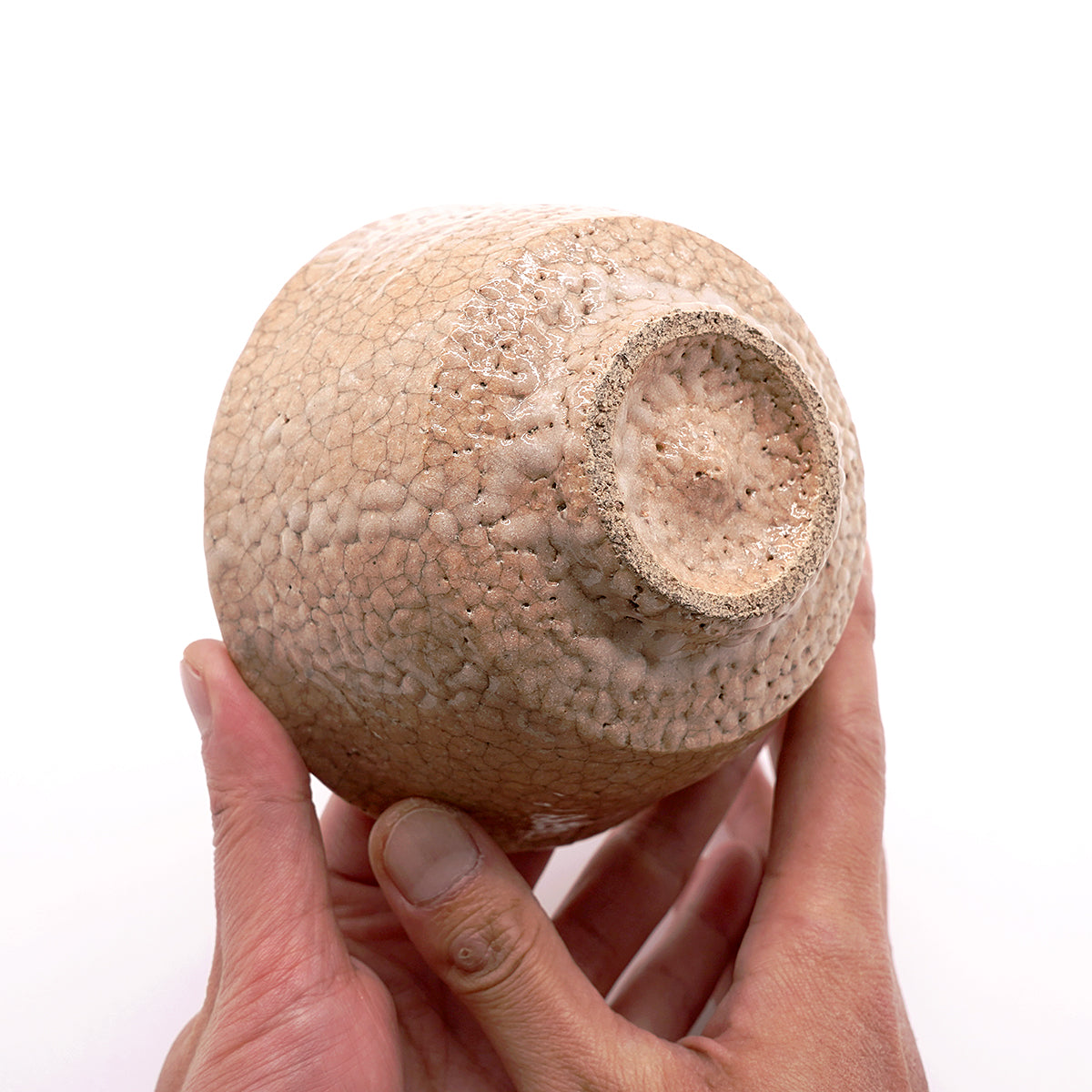 【期間限定】《Life with the Bloom》伊藤千穂　赤香梅花皮茶碗　ITCBTB008