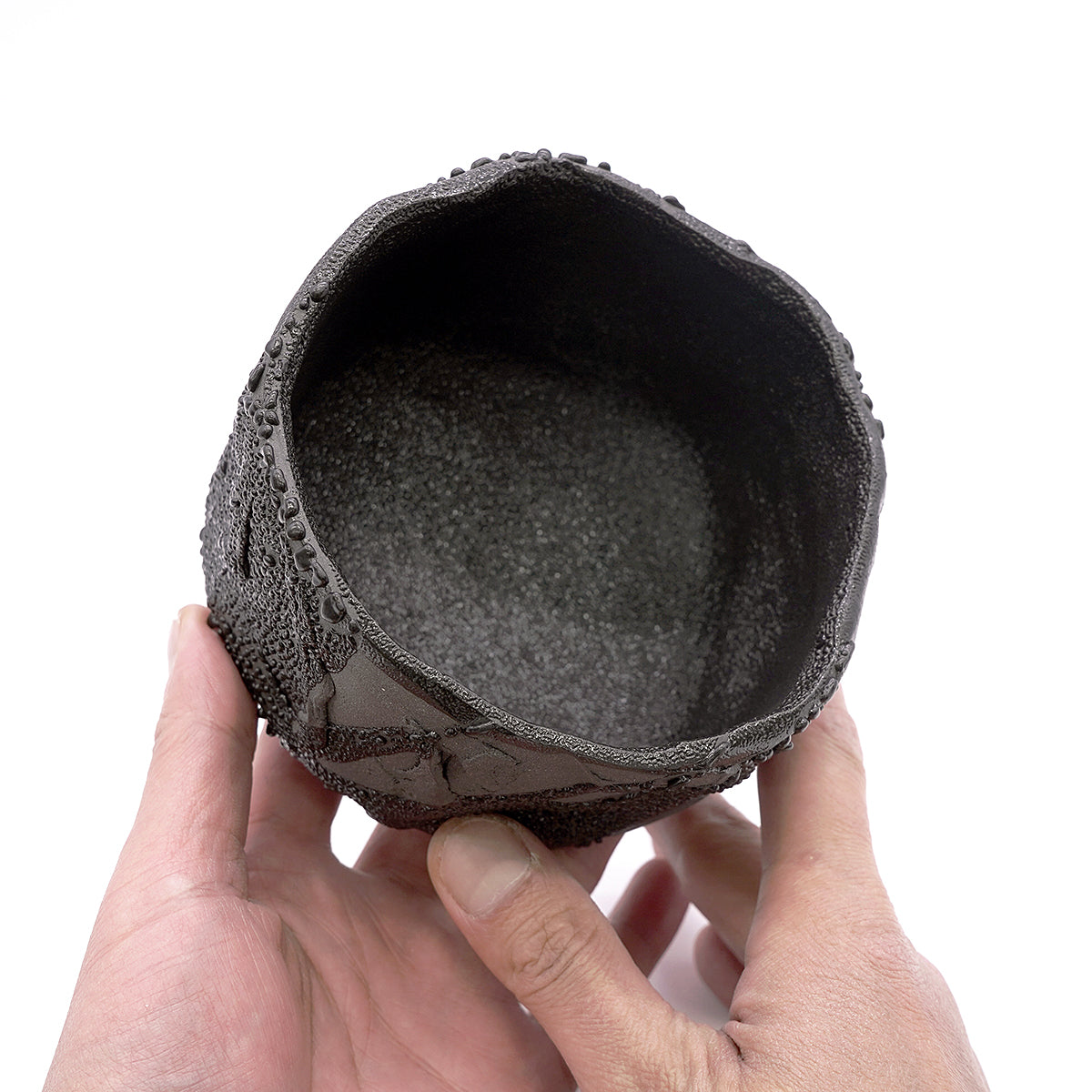 穂高隆児　黒梅花皮茶盌　HDKTB104