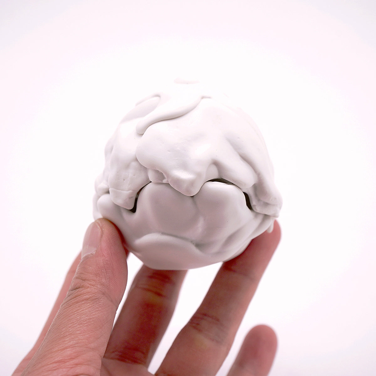 樽田裕史　白磁　蓋物　TRTTI027