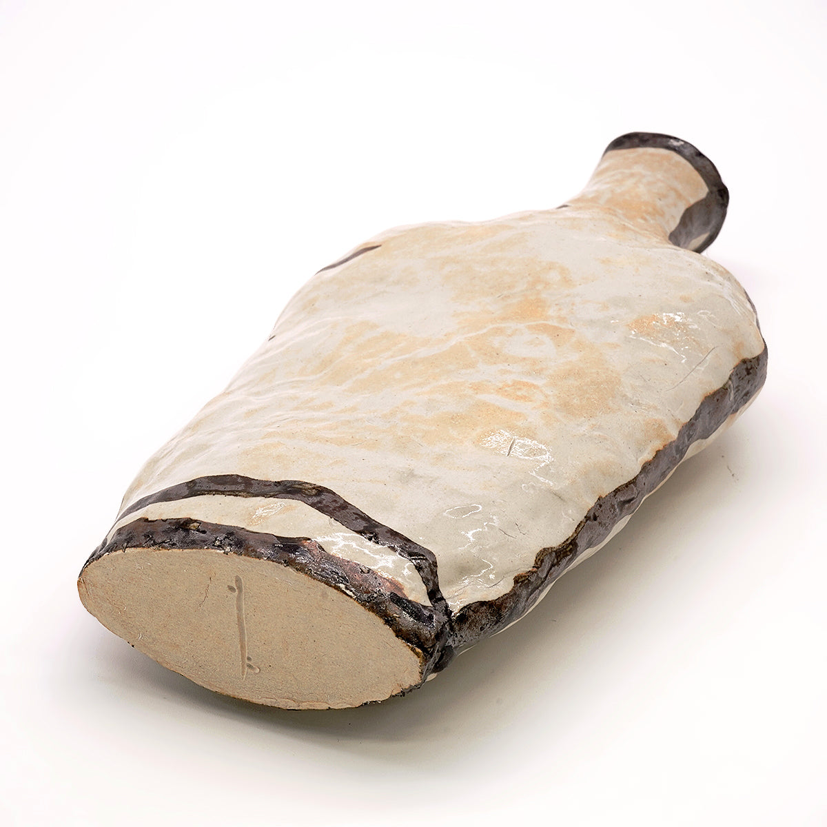 かのうたかお　錆絵線壺　KNTTU034