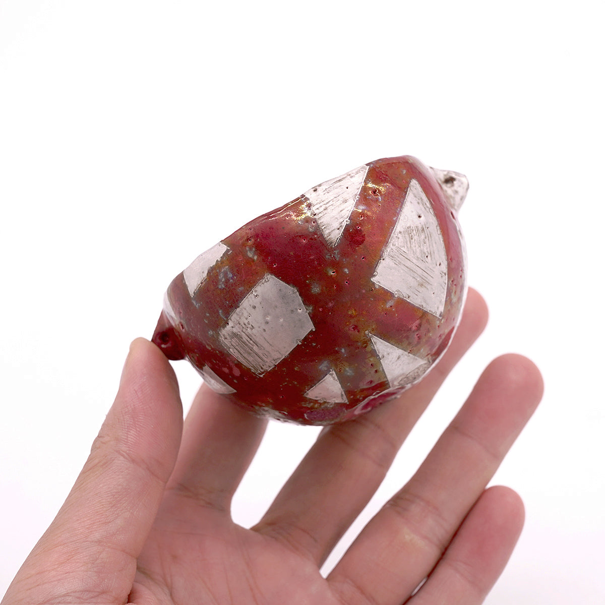 富田啓之 銀彩変則襷文耳付ぐい呑 TMTGN169P – 白白庵（PAKUPAKUAN）