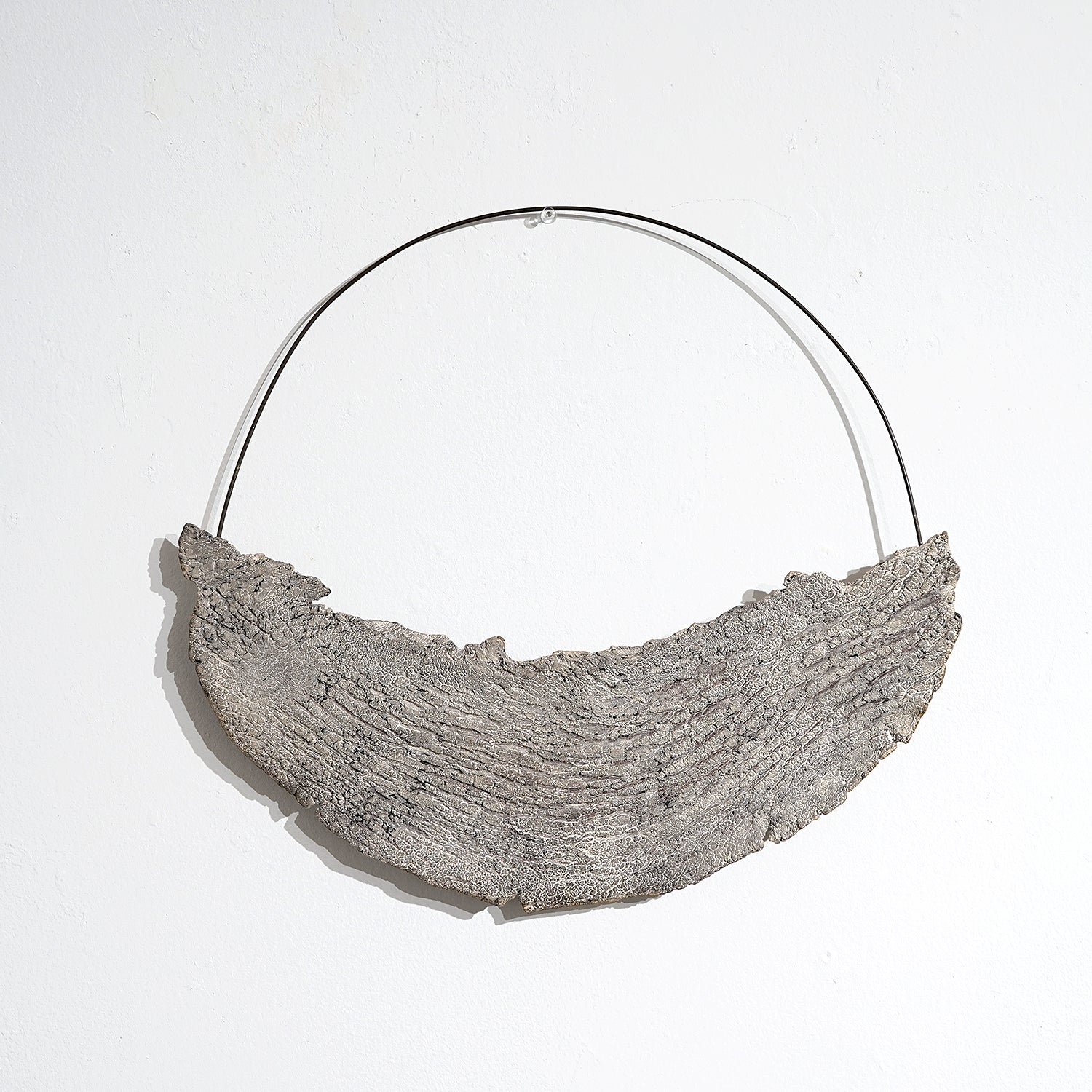 野田里美　侘び銀樹 掛花入れ（月）　NODFV011P