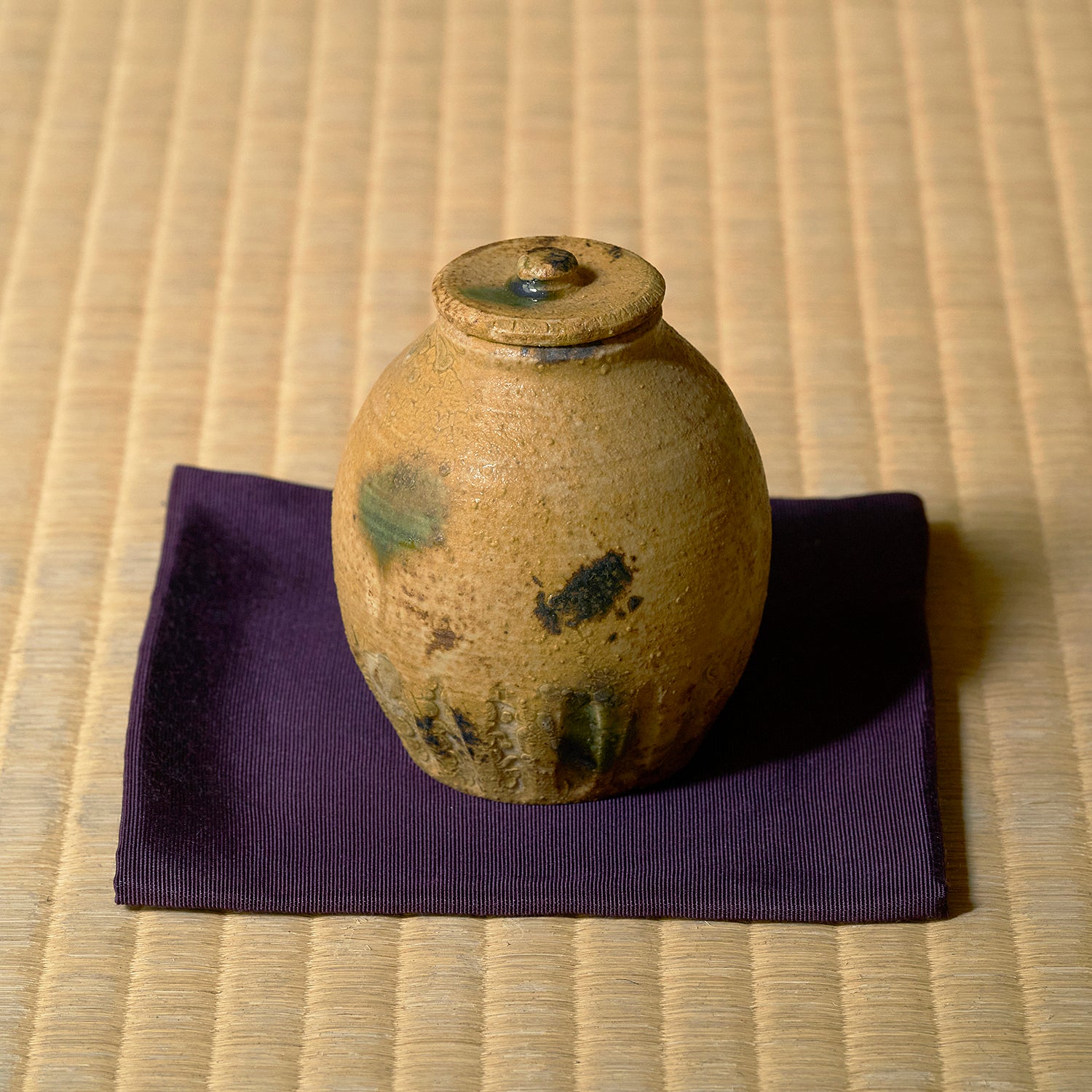 穂高隆児 黄瀬戸茶入 HDKTI029 – 白白庵（PAKUPAKUAN）