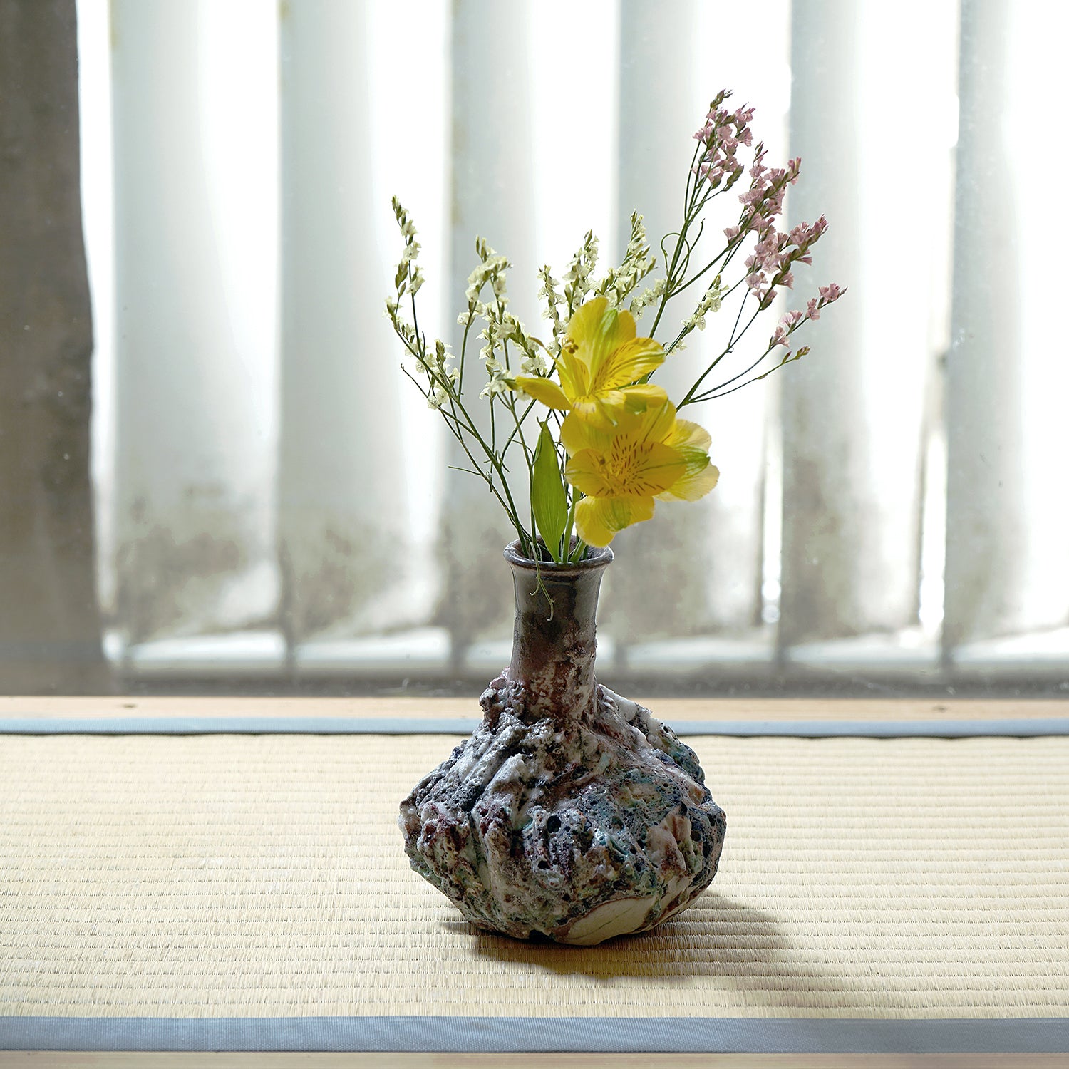 木ノ戸久仁子　稀晶石花器　KNKFV042