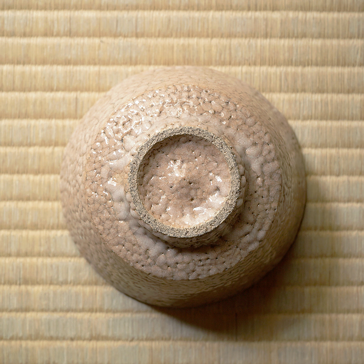 【期間限定】《Life with the Bloom》伊藤千穂　赤香梅花皮茶碗　ITCBTB008