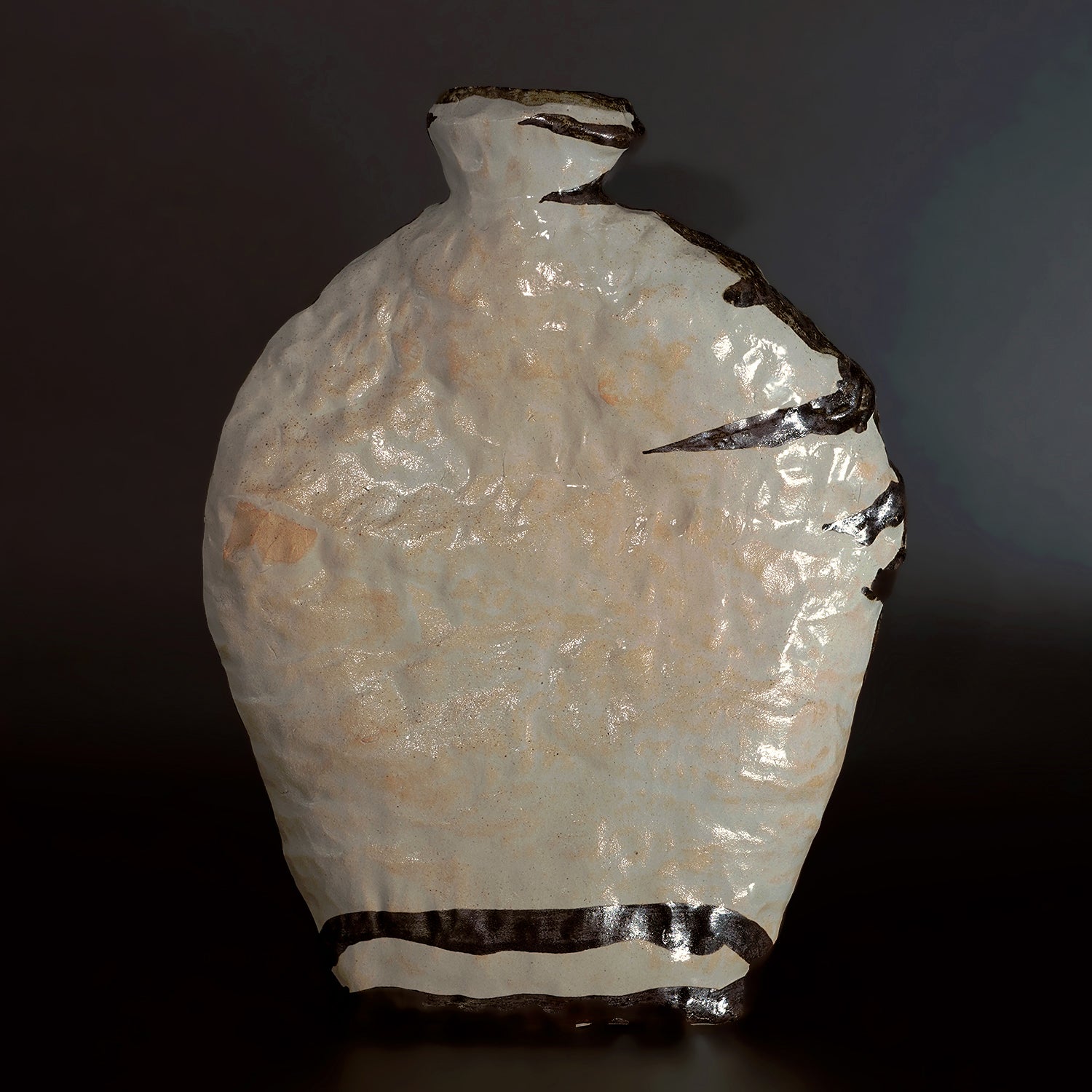 かのうたかお　錆絵線壺　KNTTU033