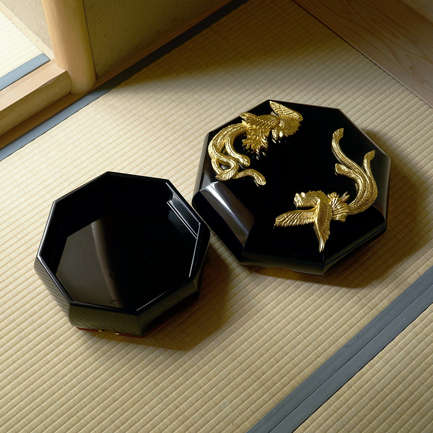 期間限定】《干支物☆縁起物展 2025》佐藤惠一郎 漆器鳳凰玉手箱