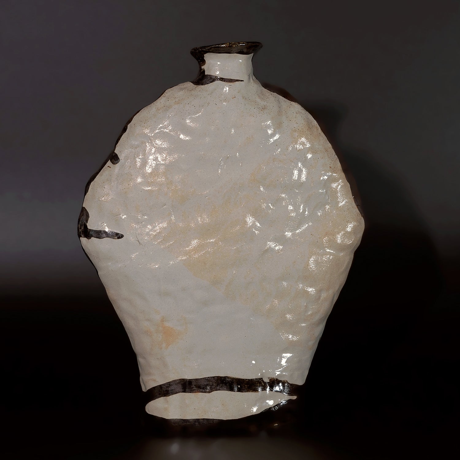 かのうたかお　錆絵線壺　KNTTU031