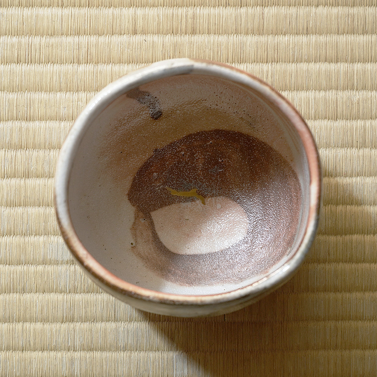 谷本洋　長石釉鉄絵茶盌　TMYTB010P