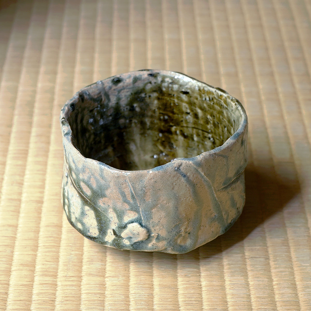 穂高隆児　塩釉窯変鉄釉茶盌　HDKTB094